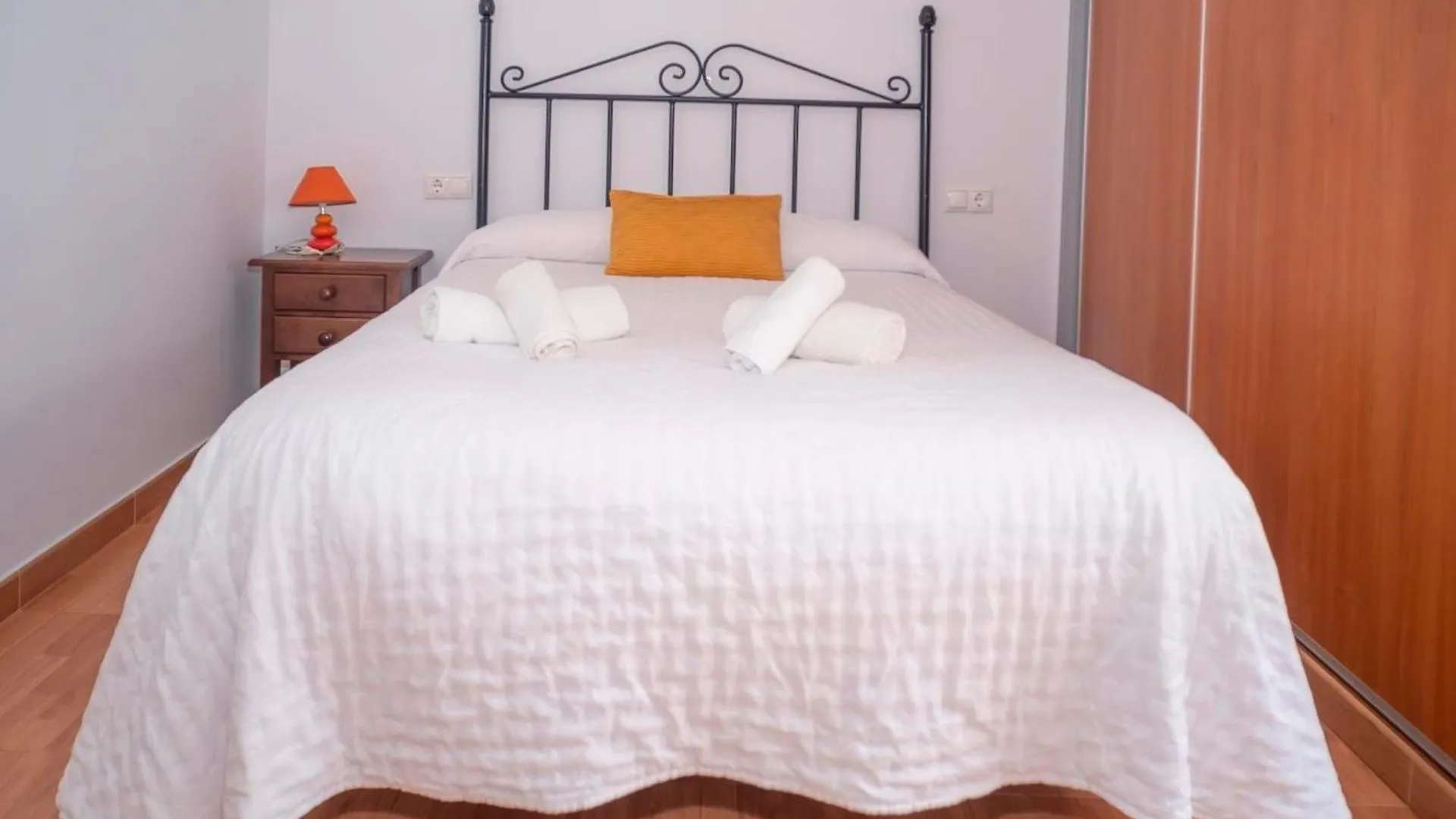 Apartment Apartamento En Conil Con Aparcamiento Accesible Conil De La Frontera