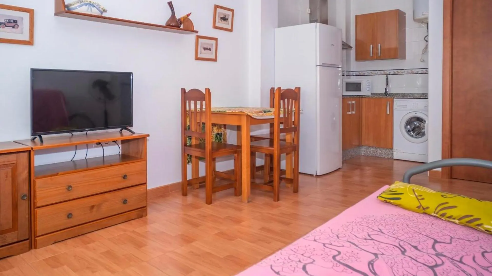 Apartamento En Conil Con Aparcamiento Accesible Conil De La Frontera